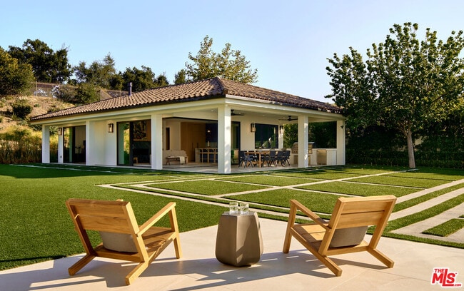 Building Photo - 25242 Prado Del Grandioso