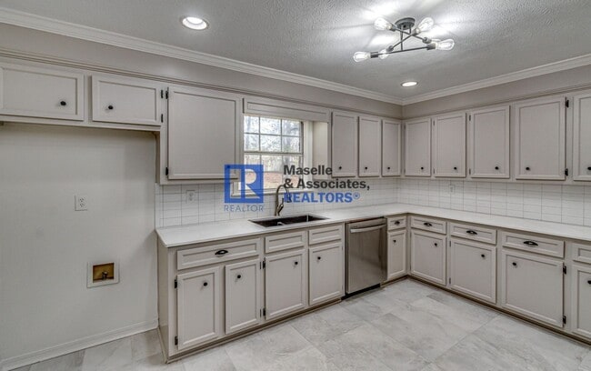 Building Photo - 3 Bed/2.5 Bath Home in Trace Ridge in Ridg...