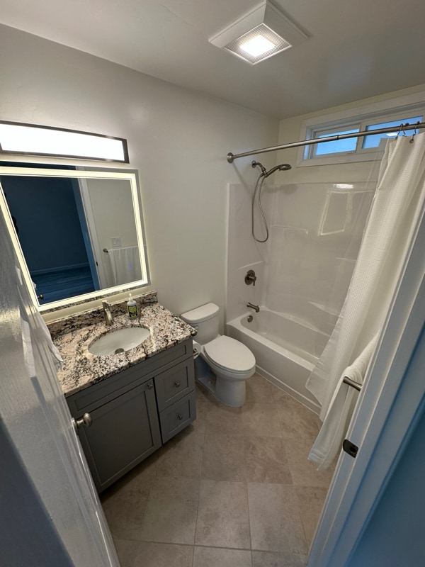 Building Photo - 1139 Azalea Ave