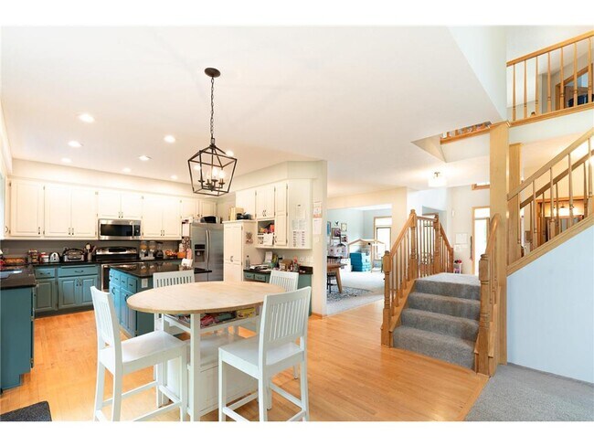 Building Photo - 14941 Camdon Hill