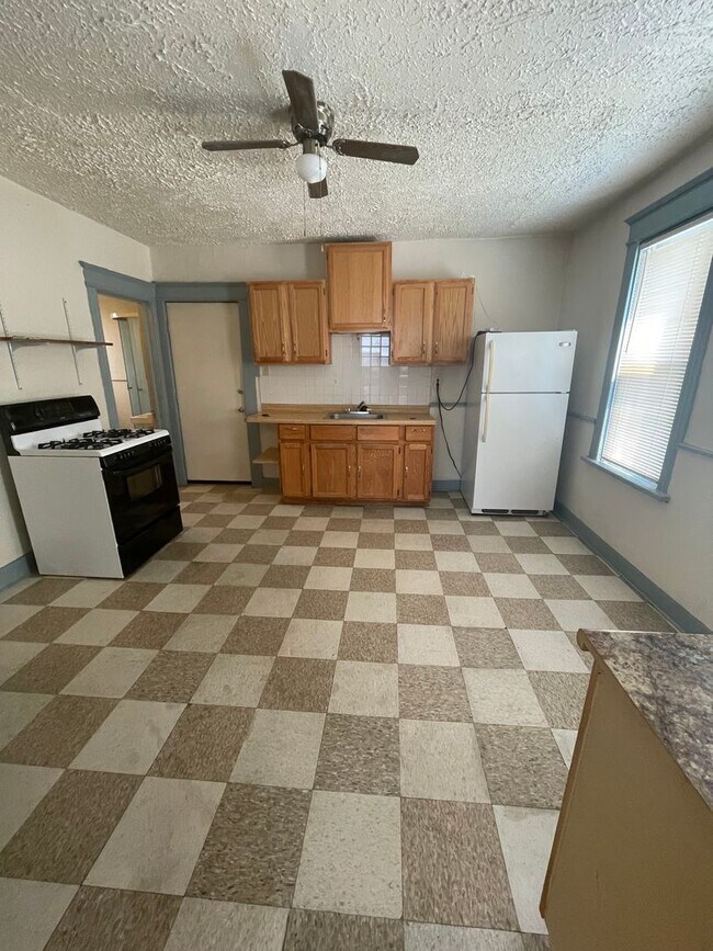 Primary Photo - *30 Days of FREE RENT With SIGNED LEASE!* ...