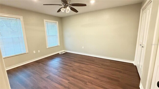 Building Photo - 333 Island Way