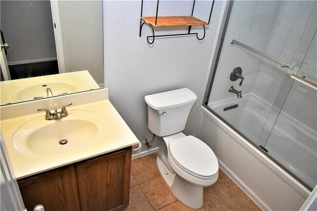 Building Photo - 3715 Julianas Way
