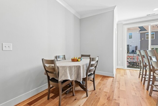 Building Photo - Gorgeous 3 level modern farmhouse townhome...