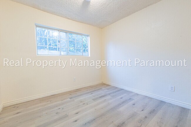 Building Photo - 8318 Kansas Ave