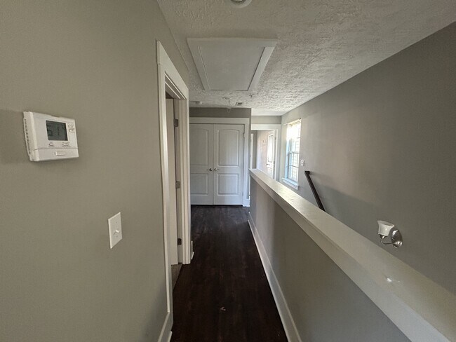 Building Photo - 222 Jasmine Row