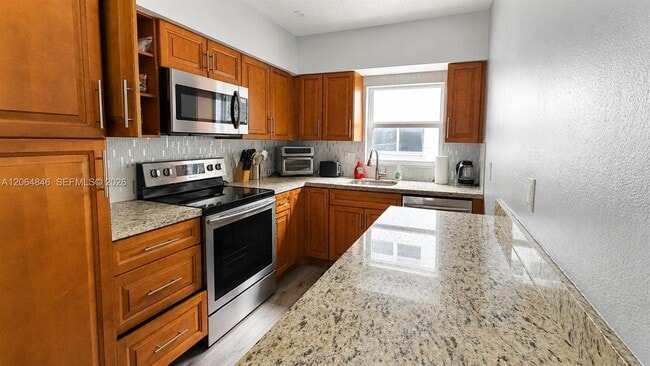 Building Photo - 2600 S Ocean Dr