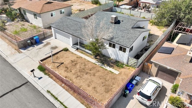 Building Photo - 520 Adele Dr