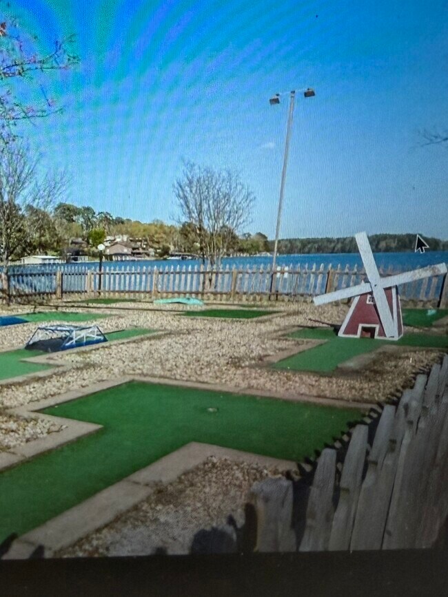 Building Photo - 5371 Central Ave