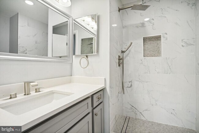 Building Photo - 7759 Asterella Ct
