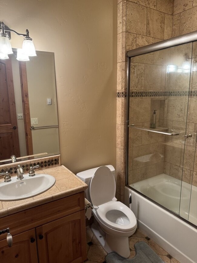 Building Photo - Luxury 5-Bedroom, 6-Bathroom Mountain Retreat – Hot Tub, Fireplaces, & More!