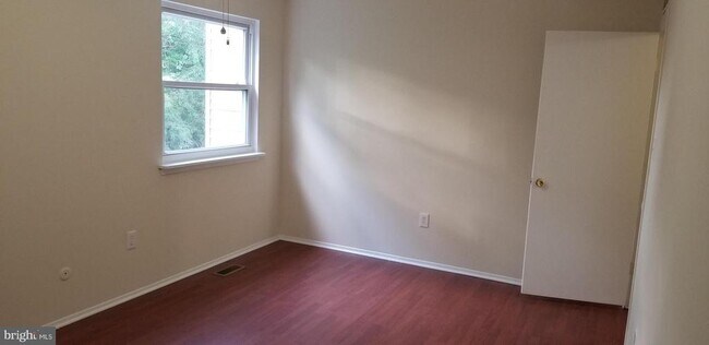 Building Photo - 1521 Stoney Ln