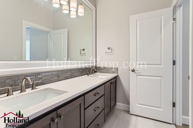 Building Photo - Spacious 4-Bed, 3-Bath Home with Solar Power, EV-Ready Garage & Outdoor Living Space