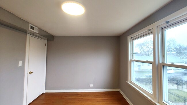 Building Photo - 3013 S Haynes Ct