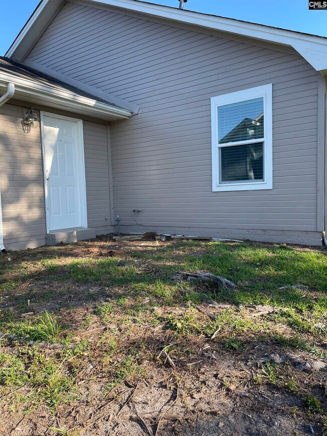 Building Photo - 409 Greenlake Dr