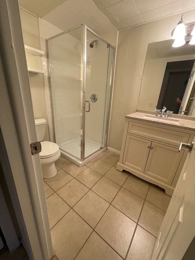 Building Photo - Centaur Village 3 Bedroom/2 Bath Newly Upd...