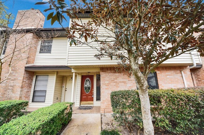 Building Photo - 2588 Bering Dr