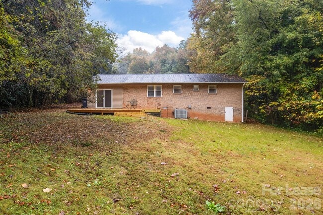 Building Photo - 5300 Hickory Ln