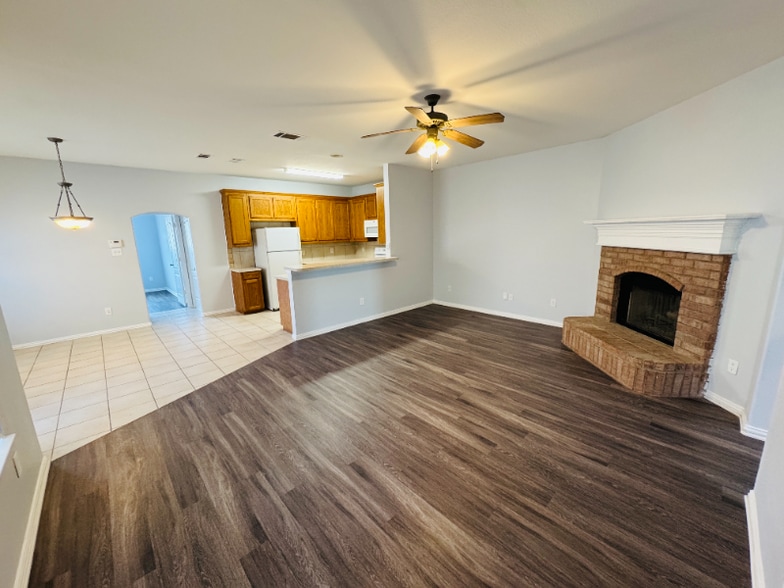 Building Photo - 5632 Blackmon Ct