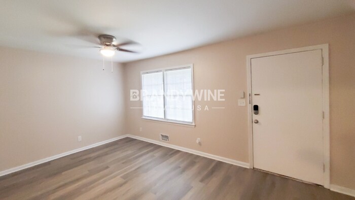 Building Photo - 4790 Janice Dr