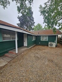 Building Photo - 2502001