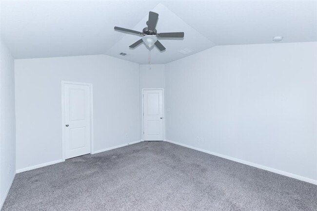 Building Photo - 216 Pearland St