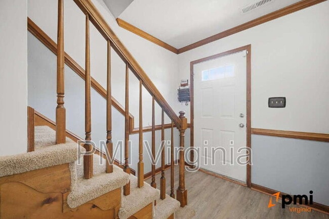 Building Photo - 202 Stonehall Ct