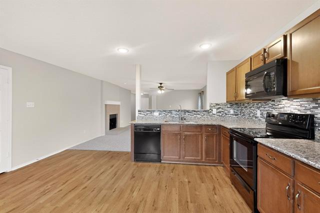 Building Photo - 313 Coneflower Dr