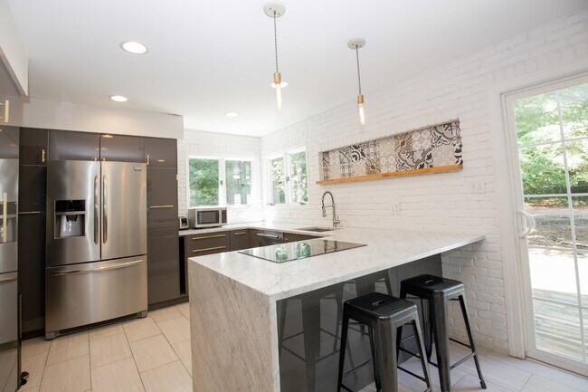 Building Photo - "3-Bedroom Home on Fox Hunt Lane in Southern Pines – Cozy Living Awaits!"