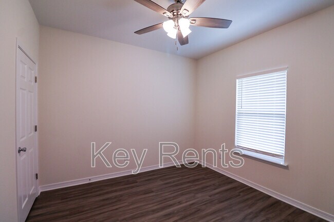 Building Photo - 7111 McAdam Ct