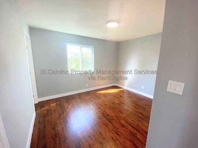 Building Photo - 303 N Townsend Ave