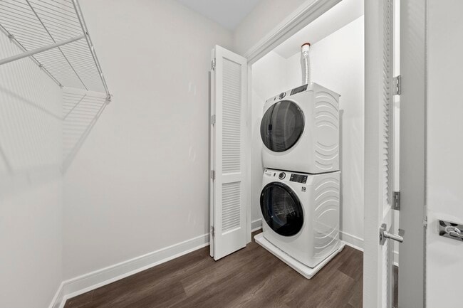 Building Photo - 121 34th St