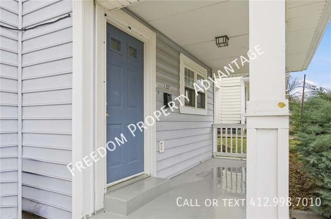 Building Photo - 137 Freeland St