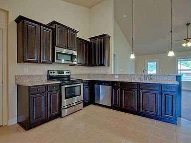 Building Photo - 207 Healey Dr