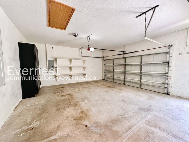 Building Photo - 13829 Sunshowers Cir