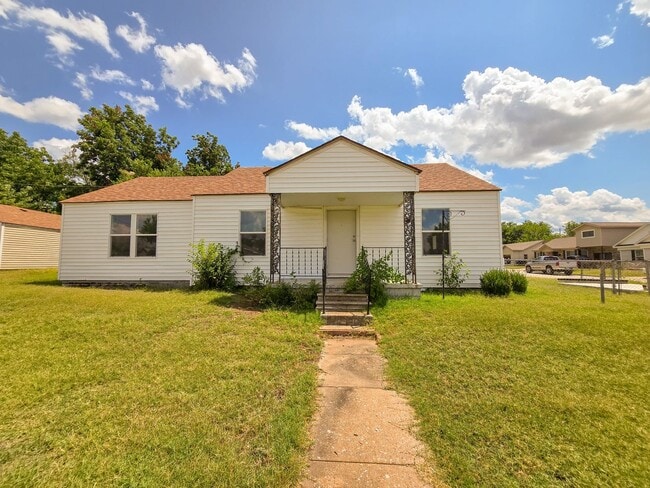 Building Photo - Cute 2 bedroom & 1 bath Home in Shawnee!
