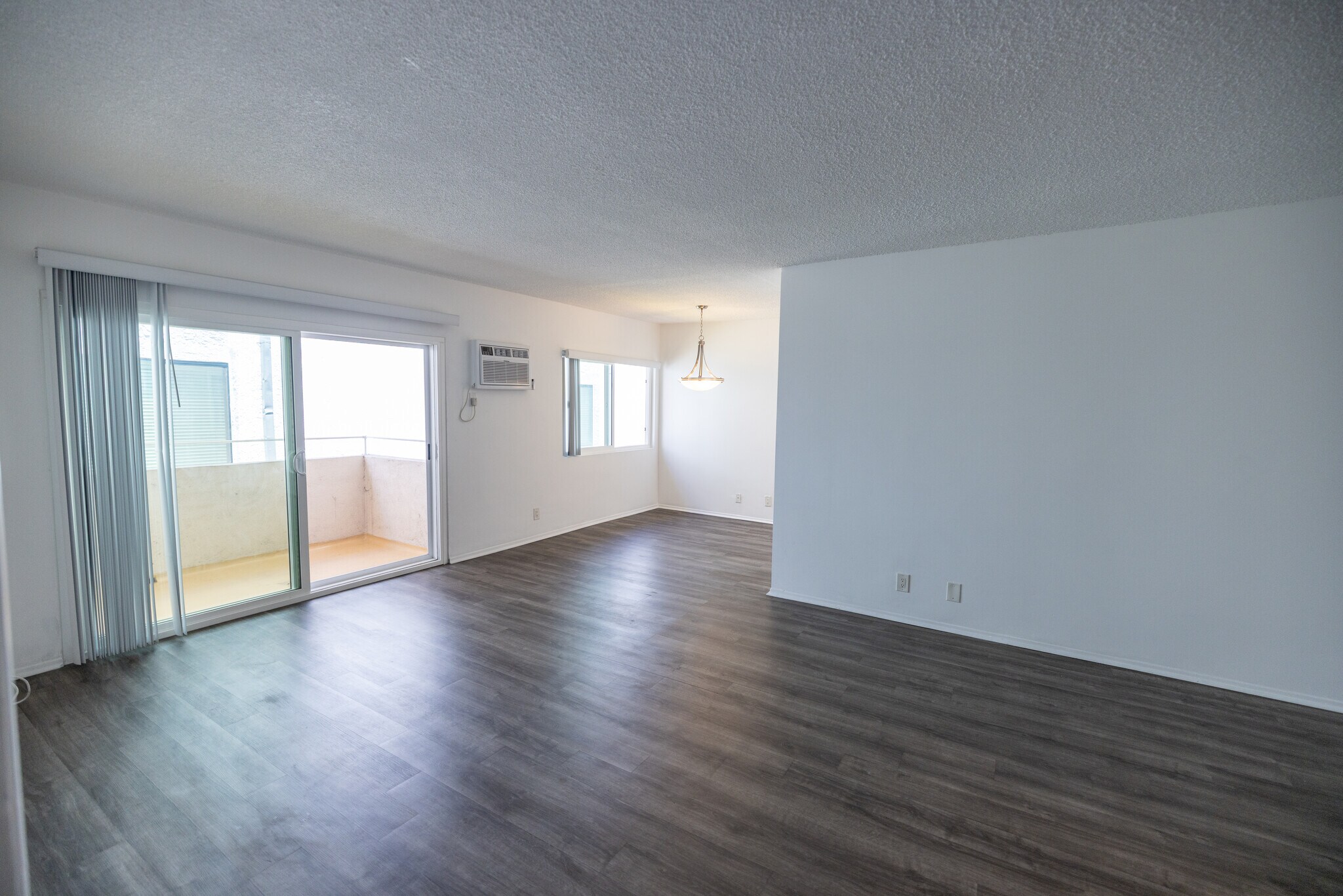 Building Photo - 1737 Glendon Ave