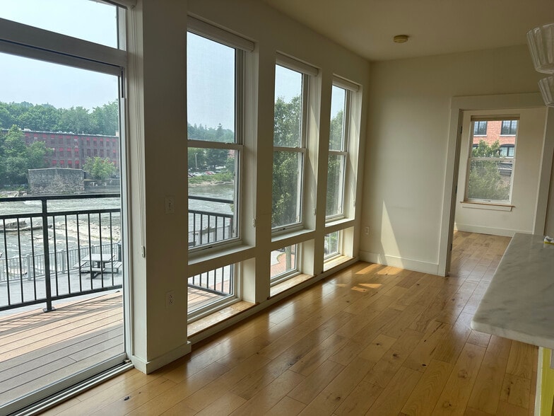 Building Photo - 60 Winooski Falls Way