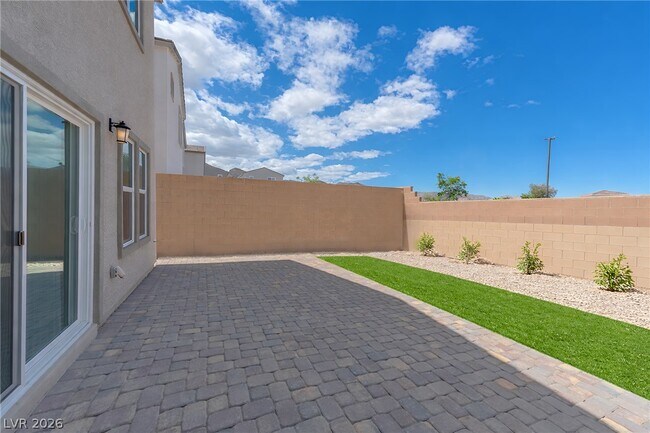 Building Photo - 9934 Carlon Hls Ave