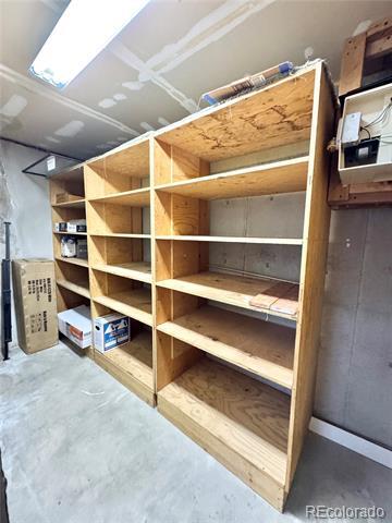 Building Photo - 7592 S Cove Cir