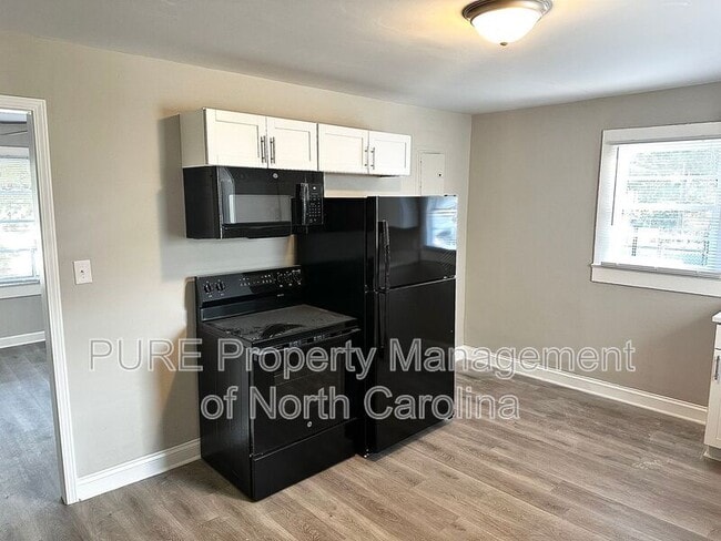 Building Photo - 102 Booker Ave