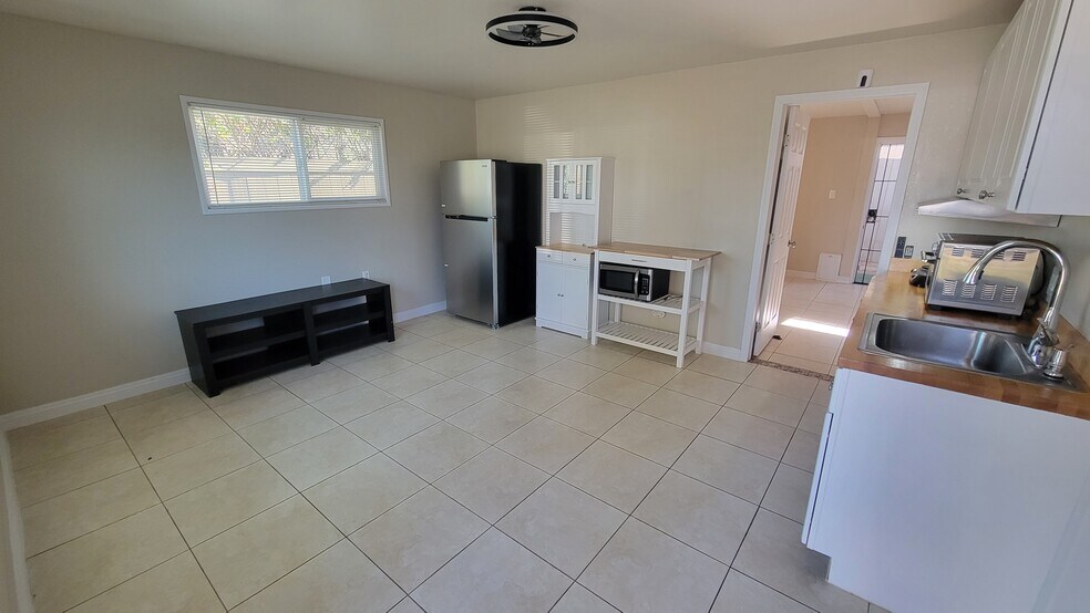 Building Photo - 20703 Ibex Ave