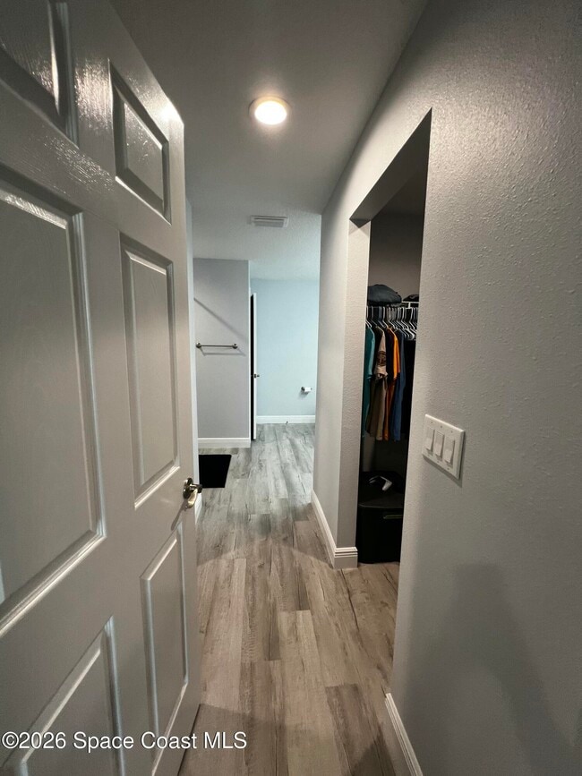 Building Photo - 379 Wilton Ave SW