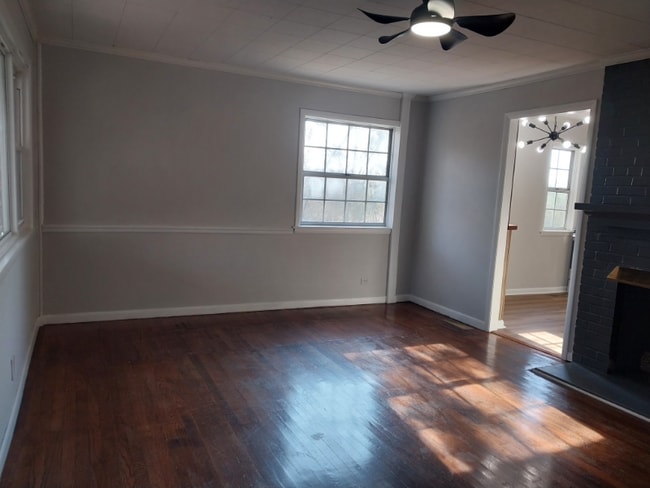 Building Photo - 208 E Tennessee Ave