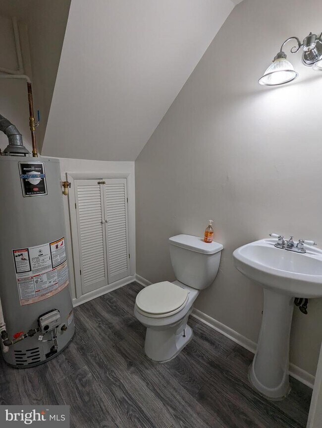 Building Photo - 9225 Bridle Path Ln
