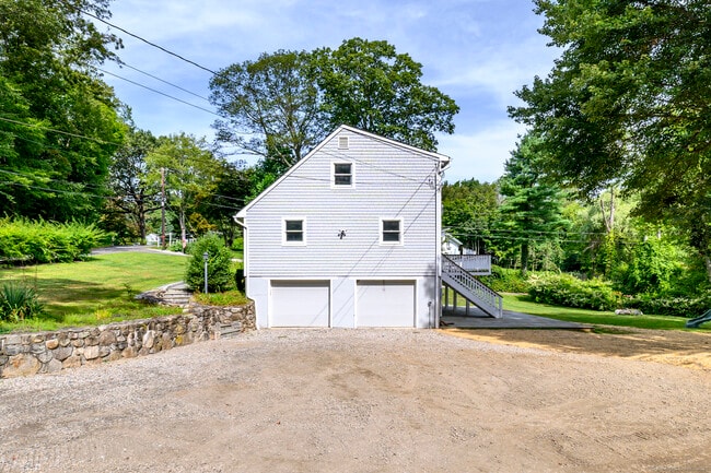 Building Photo - 72 Harvey Rd