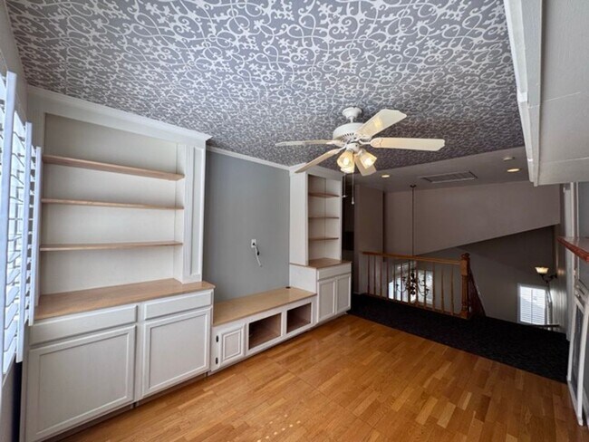 Building Photo - Spacious 5 Bedroom Home in Menifee Lakes with a 3 Car Garage for Lease!