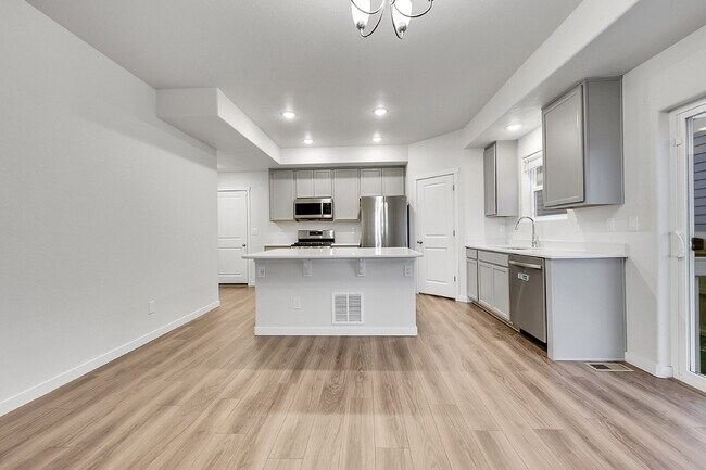 Building Photo - $2,550 - 3 Bed, 2.5 Bath Home in Colorado ...