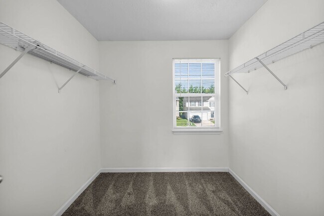 Building Photo - Goshen- 3bed 2.5 bath home ready for the summer cookouts