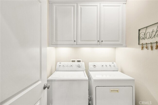 Building Photo - 52 Brindisi